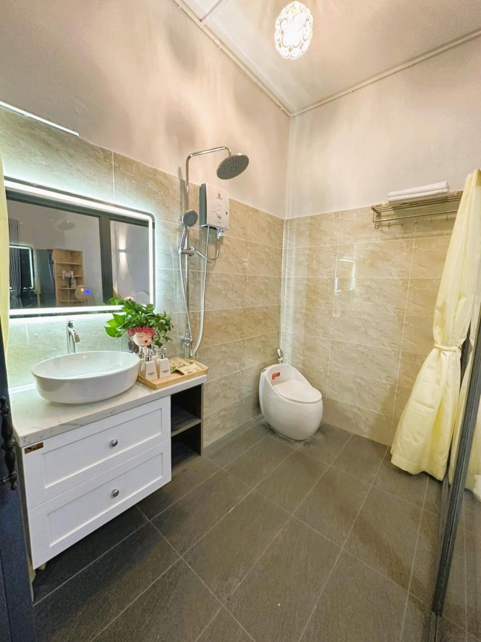 6Even Hotel - Have A Staycation In The Cafe Apartments Building Cidade de Ho Chi Minh Exterior foto