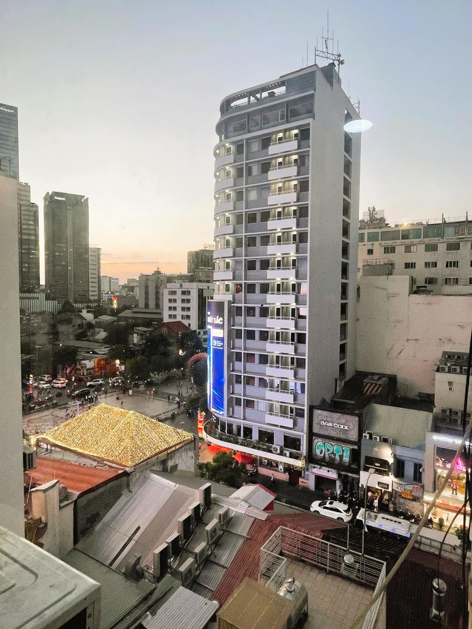 6Even Hotel - Have A Staycation In The Cafe Apartments Building Cidade de Ho Chi Minh Exterior foto