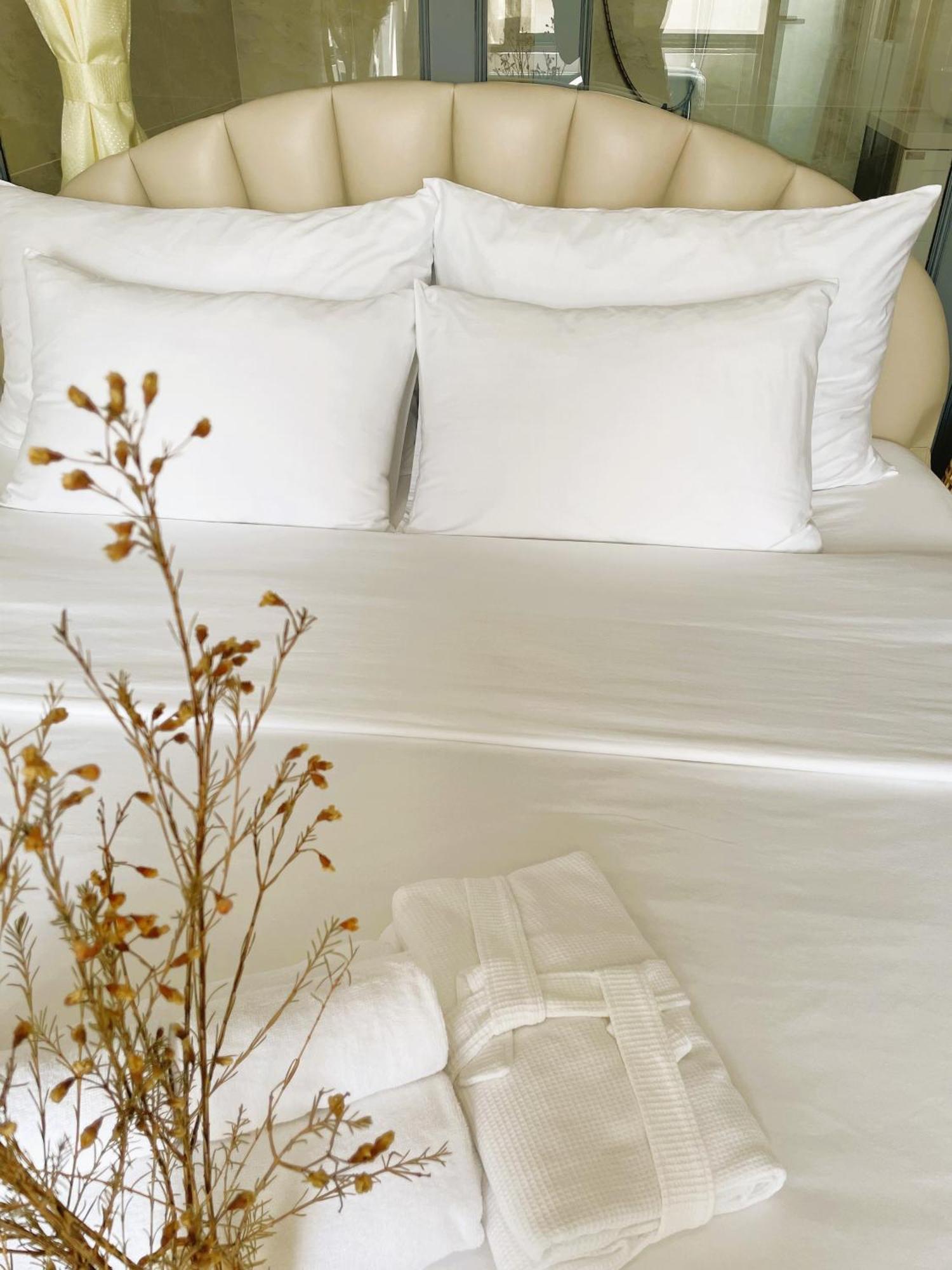 6Even Hotel - Have A Staycation In The Cafe Apartments Building Cidade de Ho Chi Minh Exterior foto
